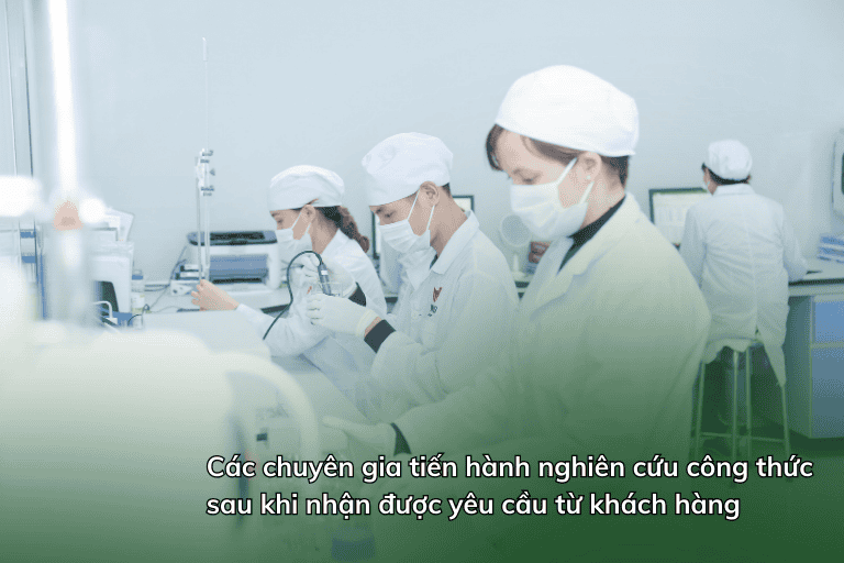 Nghiên cứu công thức tại phòng R&D nhà máy Thái Hương
