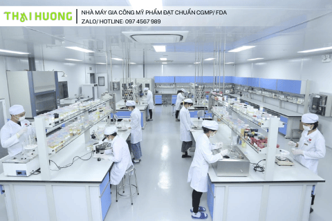 Phòng R&D hiện đại tại nhà máy Thái Hương
